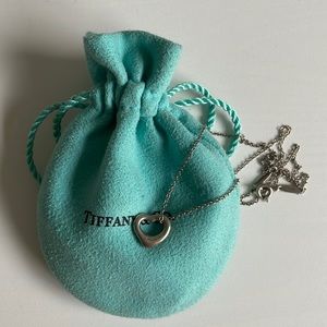 Tiffany & Co. Elsa Peretti necklace